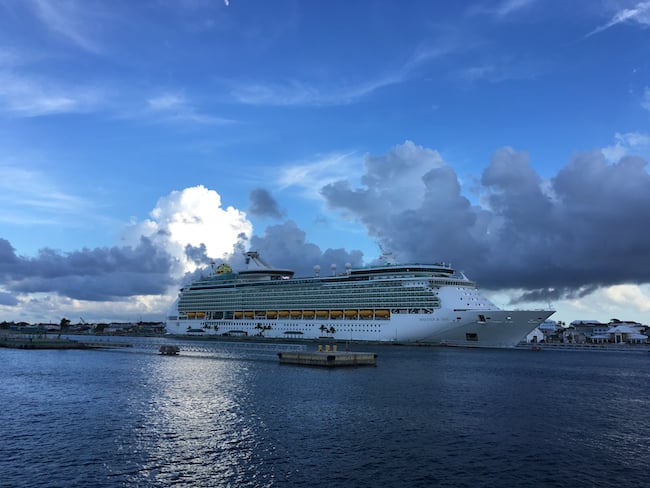 sunset cruise nassau bahamas